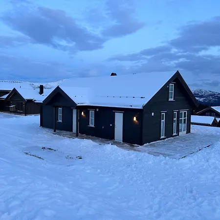 Nyaraló Nydelig Ved Voss Og Tursenter *